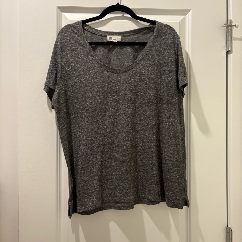 GAP Charcoal Short Sleeve Women's Tee